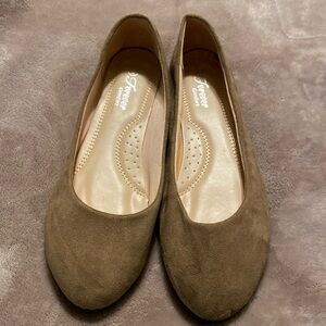 Light tan flats